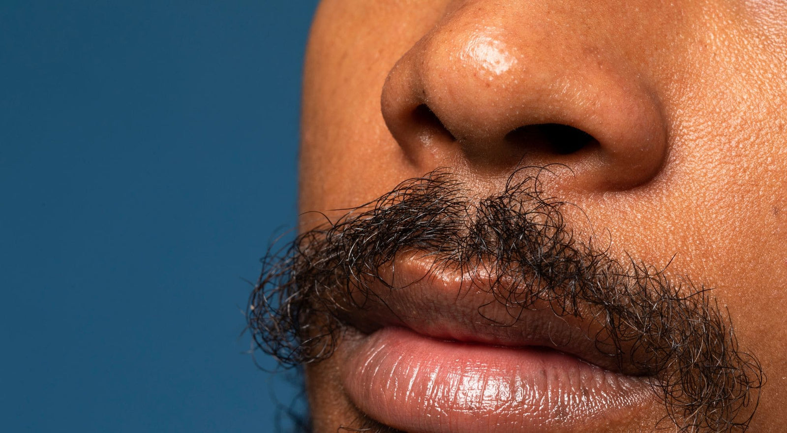 tailler  ta moustache :  Astuces pour un Style Parfait